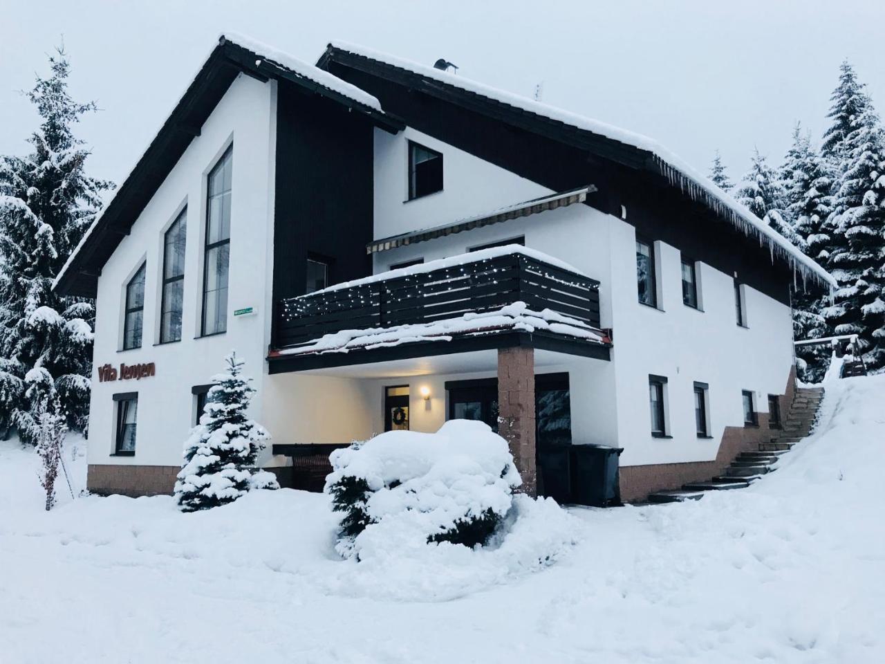 Jensen * Harrachov